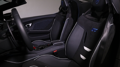 Nero Ade Alcantara / Leather - Blu Amon Stitching / Bianco Leda PipingInterior image