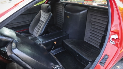 Nero / Grigio Alcantara / LeatherInterior image